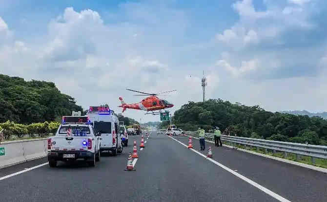 茶山镇高速公路汽车救援案例