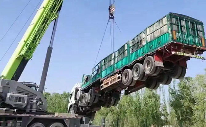 茶山镇道路脱困救援案例